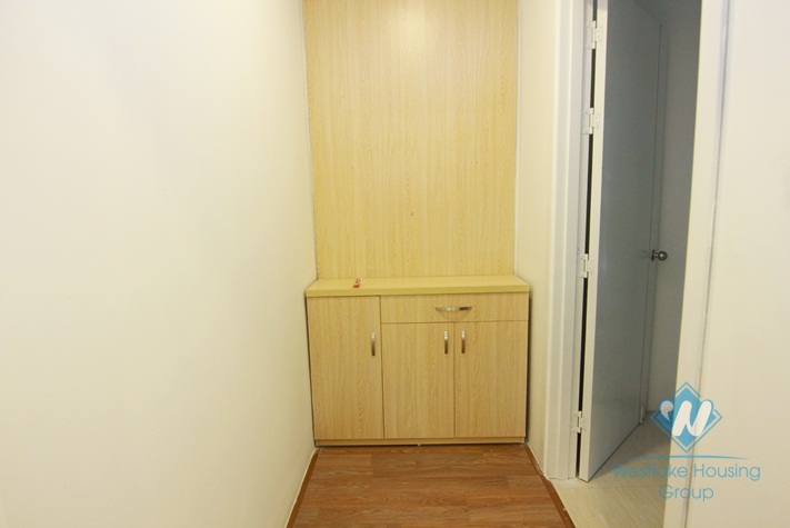 One bedroom apartment for rent in Ba Dinh, near Truc bach and West lake